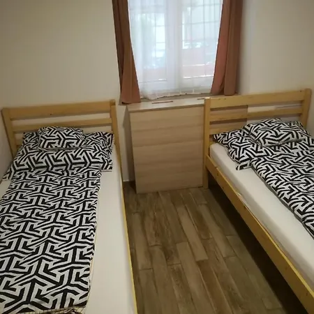 Pensjonat Voeroes Macska Vendeghaz 3*