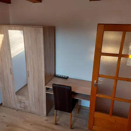 Voeroes Macska Vendeghaz Szentkiralyszabadja