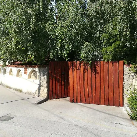 Voeroes Macska Vendeghaz Szentkiralyszabadja