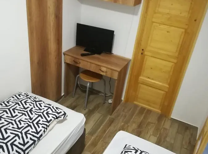 בית הארחה Voeroes Macska Vendeghaz Szentkirályszabadja